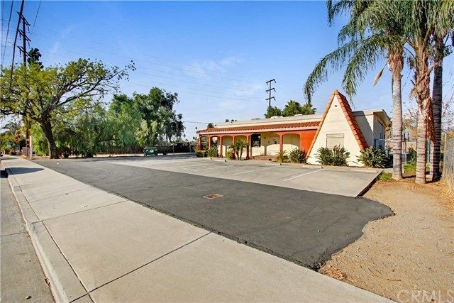 1175 Center St, Riverside, CA 92507